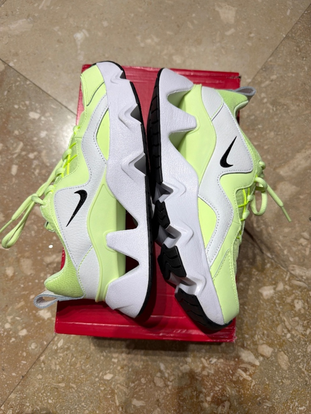 Shoes - Picture 4 of 5